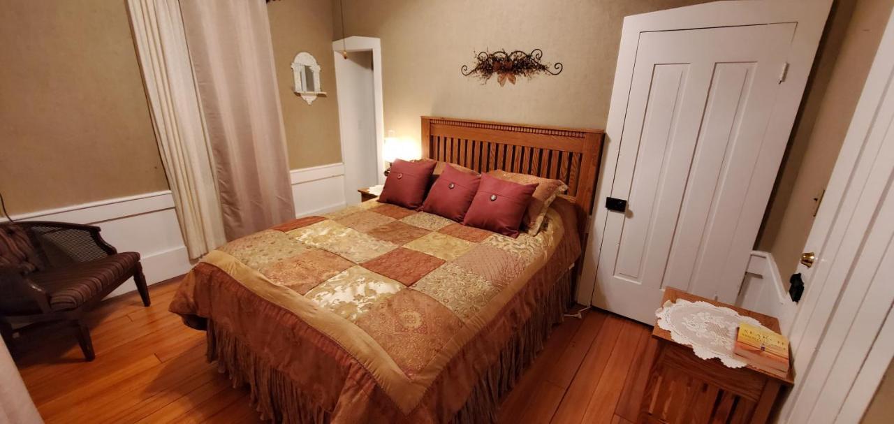 Nappanee The Farmhouse Inn Guest House מראה חיצוני תמונה